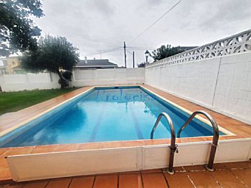 010193 Venta de casa con piscina y terraza en Moraleja de Enmedio, Las Colinas